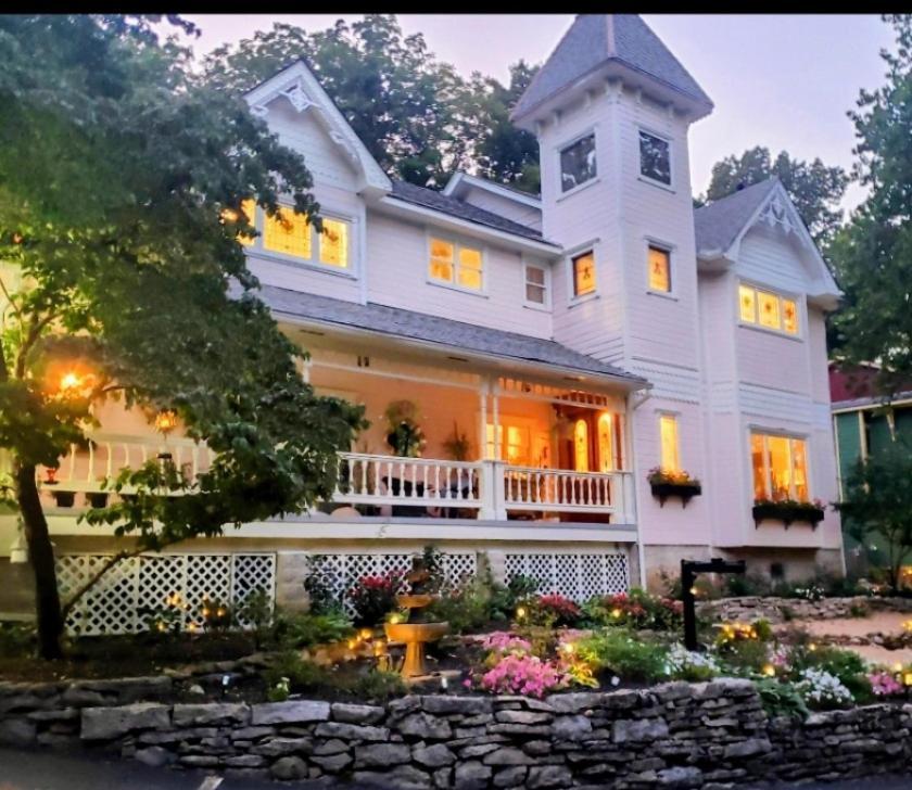 Inn At Rose Hall Юрика Спрингс Экстерьер фото